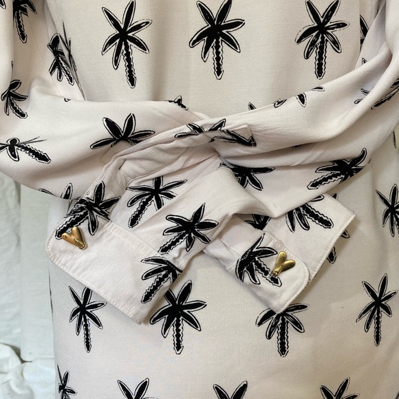 Chic blouse, off-white with black palm tree pattern, XS - Picture 4 of 8